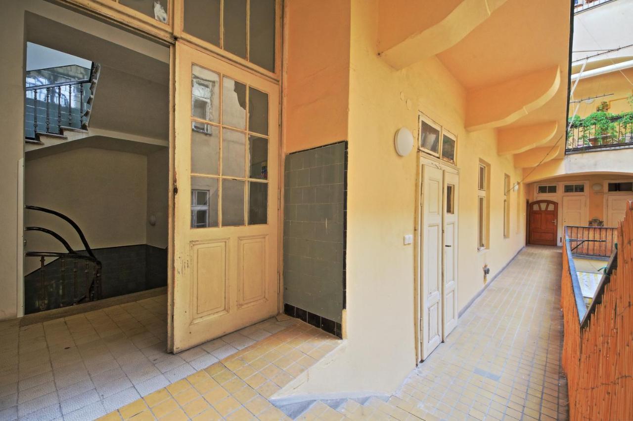 Rose Antique Apartment Praga Exterior foto