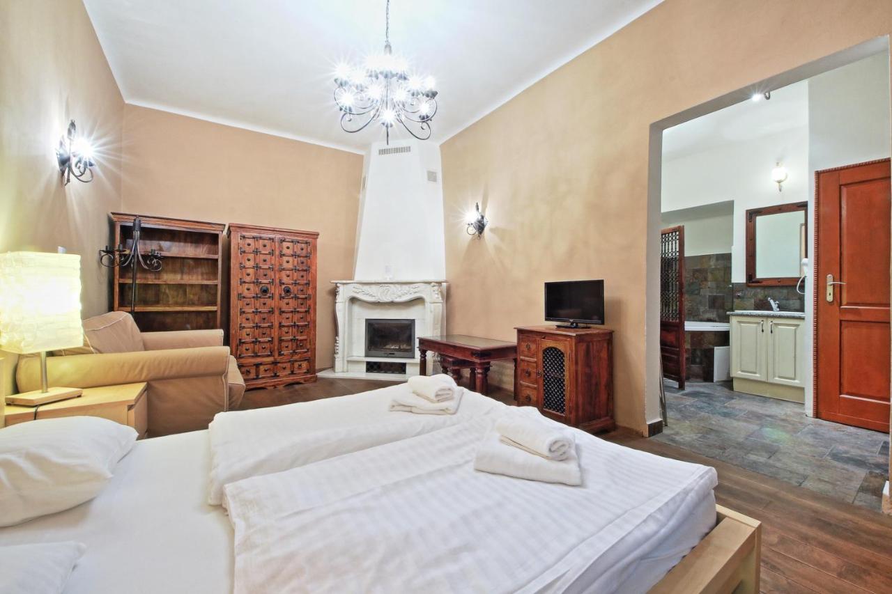 Rose Antique Apartment Praga Exterior foto