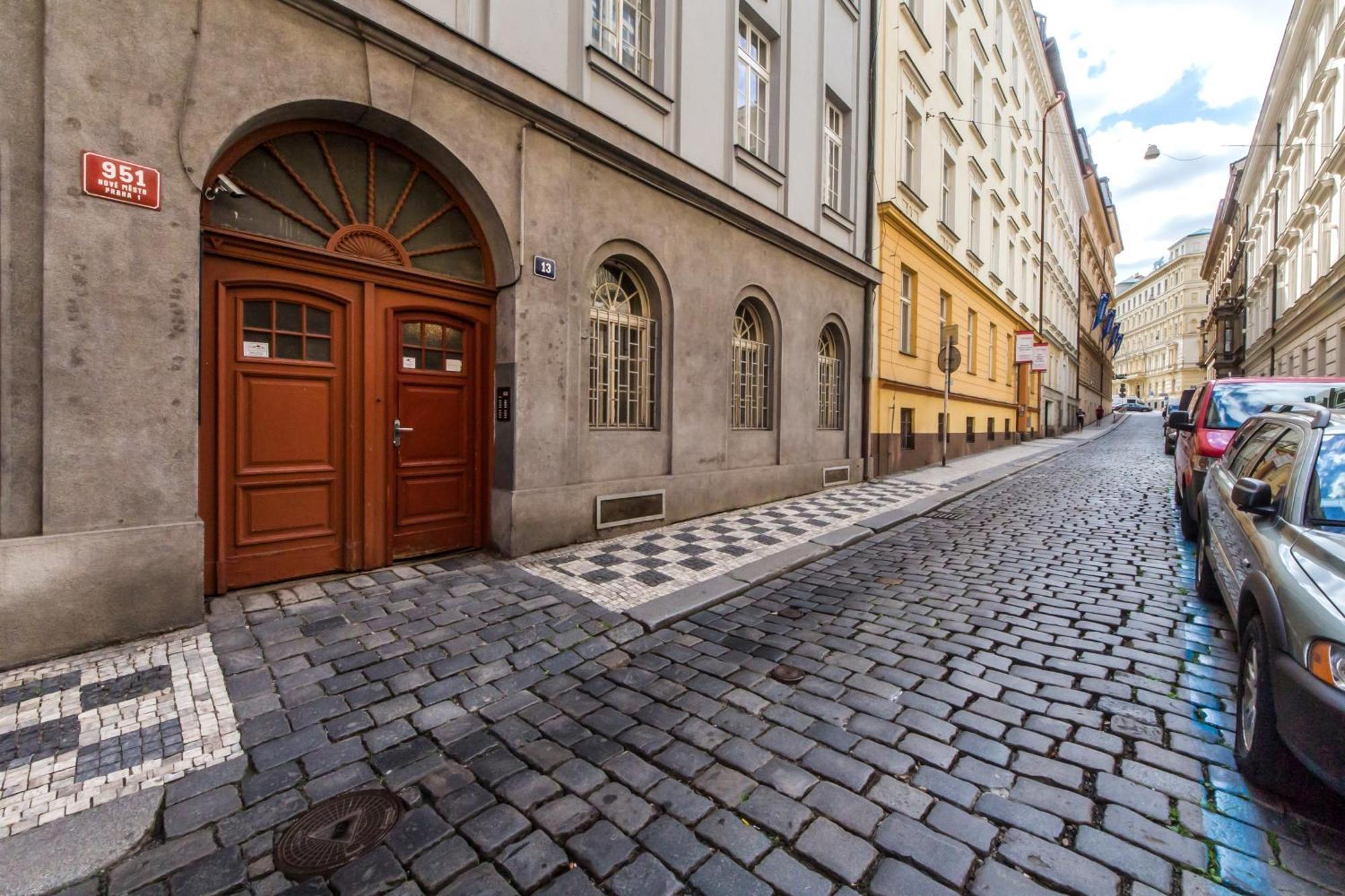 Rose Antique Apartment Praga Exterior foto