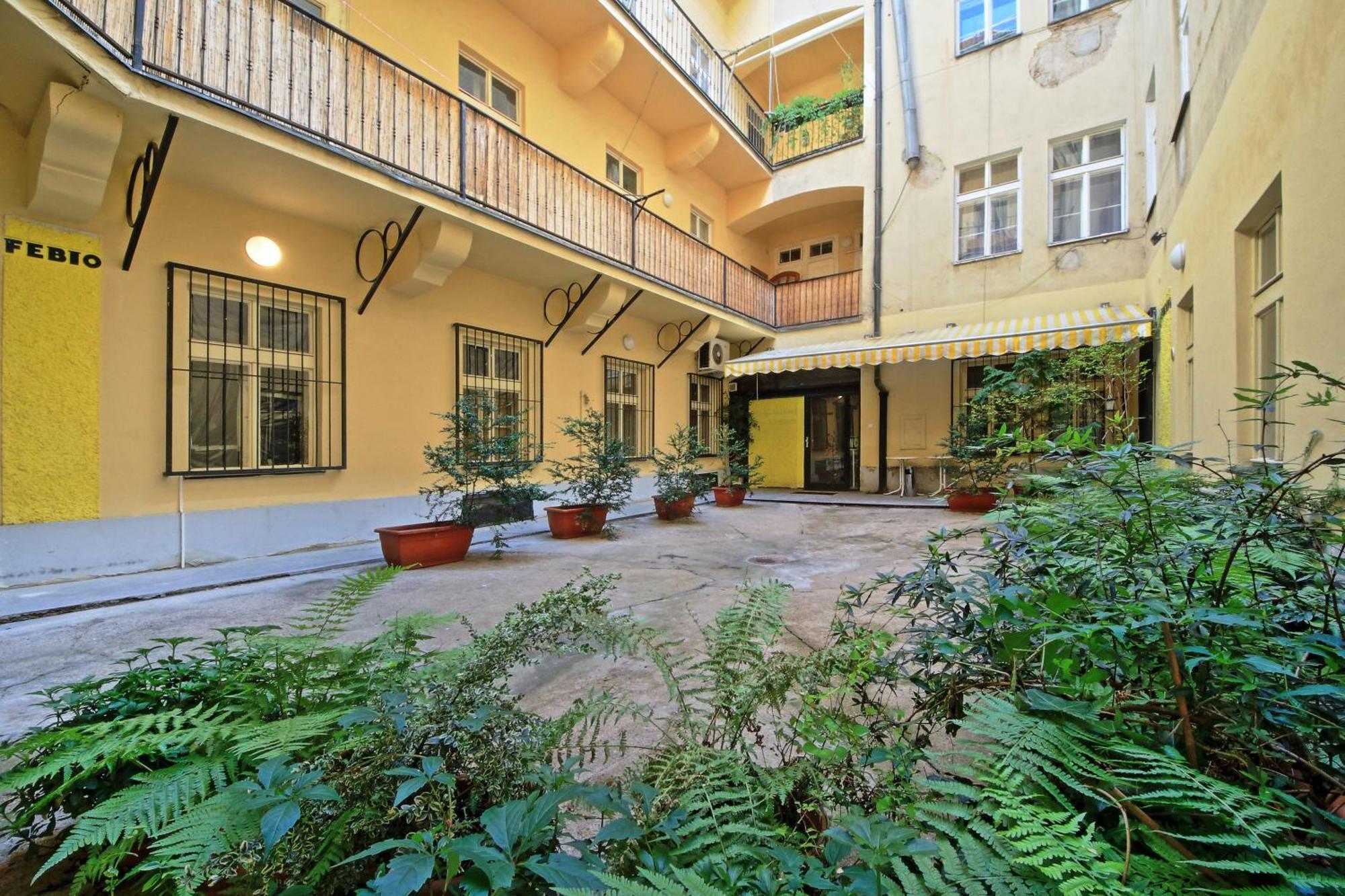 Rose Antique Apartment Praga Exterior foto
